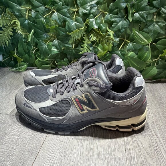 New Balance 2002R Magnet Hi-Pink 2022 Size 9 M2002RGV Authentic Rare main image 7